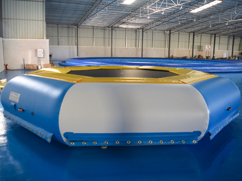 Bouncia Latest inflatable course Supply for pool-1