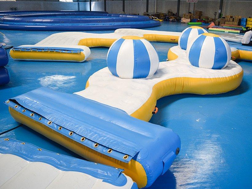 Custom made inflatable water games guard Bouncia