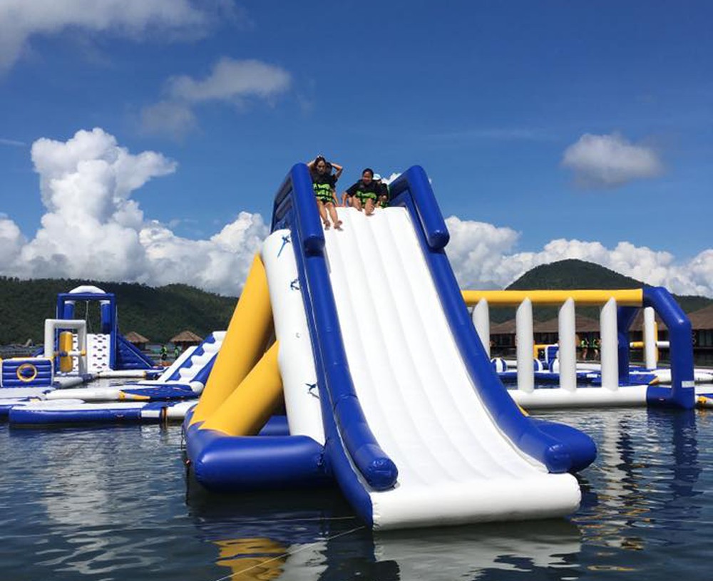 stable inflatable floating water park jumping platform manufacturer for adults-3
