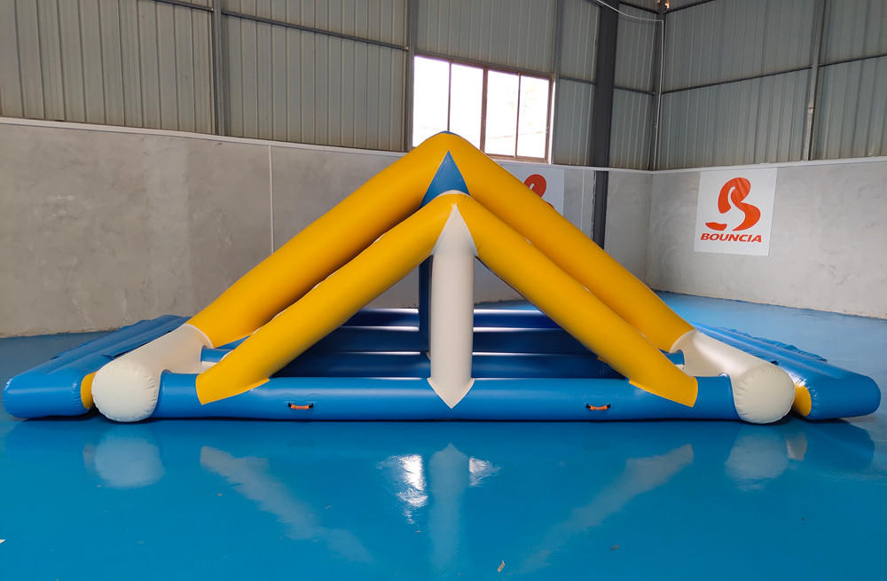 trampoline durable aquapark OEM inflatable water games Bouncia