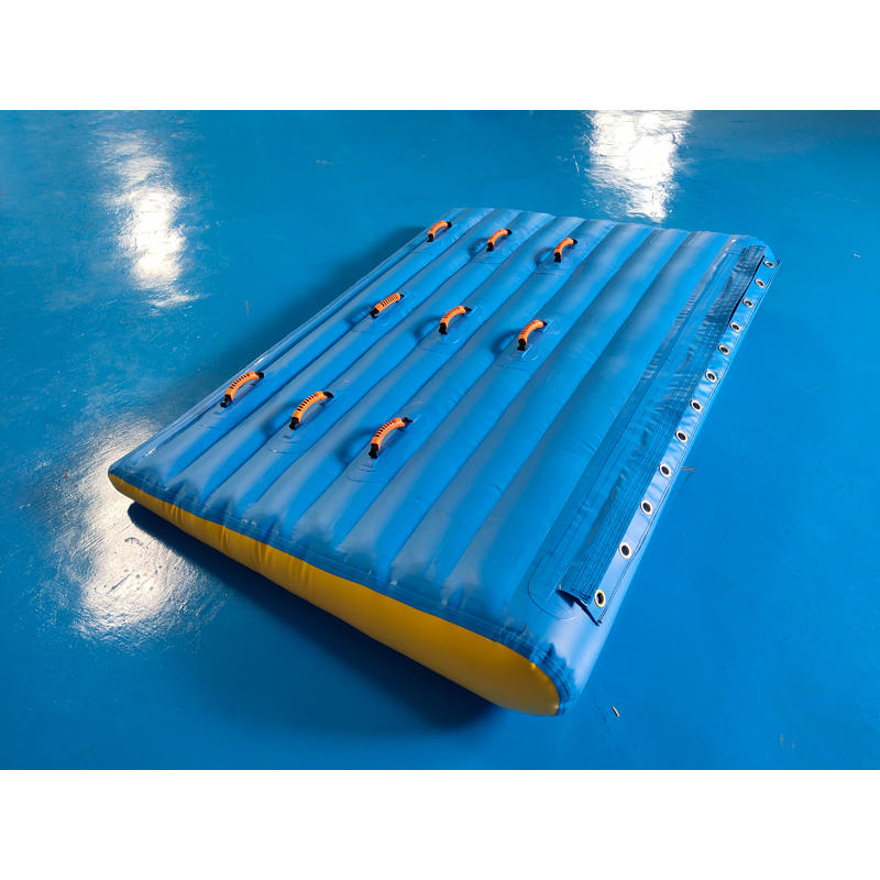 TUV Certiifcate Inflatable Ramp for Water Park