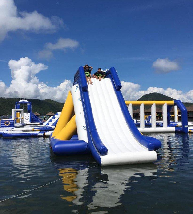 Custom sports inflatable blow up water park Bouncia games