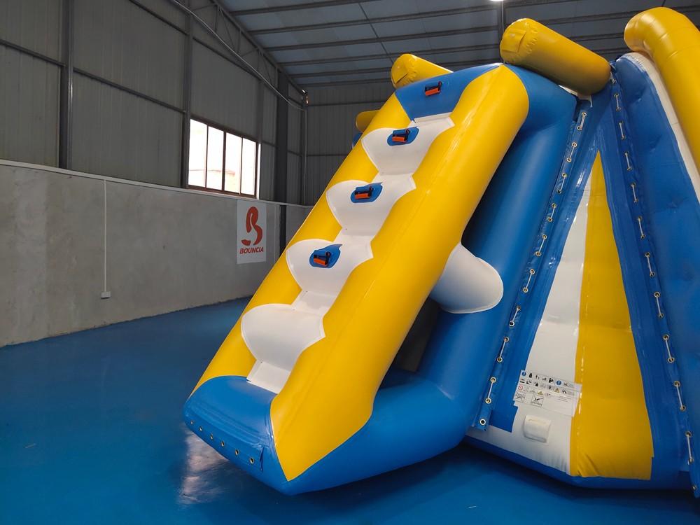 Latest inflatable lake floats climbing for business for kids