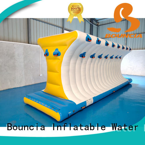 Bouncia beam inflatable lake obstacle course customized for kids